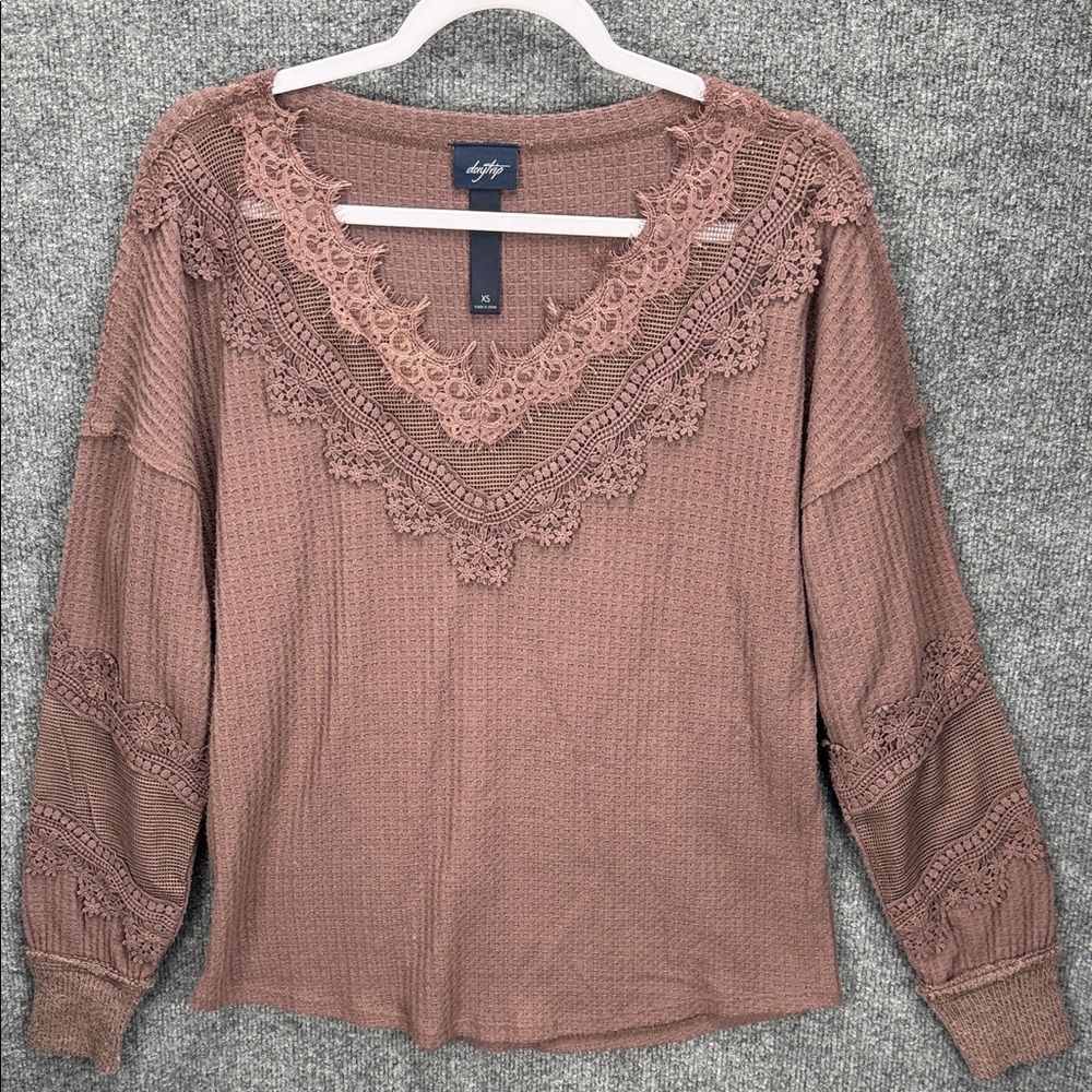 Daytrip Dusty Rose/Brown Waffle Knit Top with Crochet Lace Accents Relaxed XS